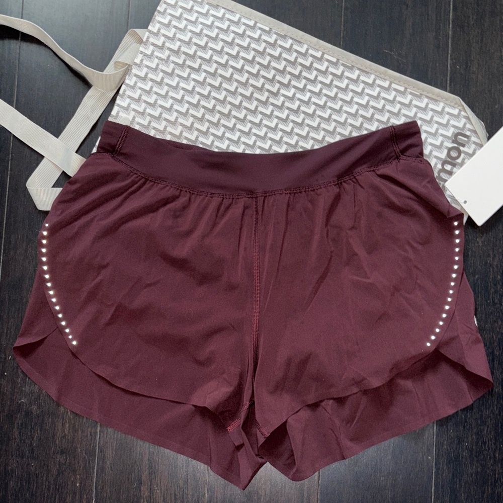 LULULEMON FAST AND FREE HIGH RISE SPLIT SHORTS 3” in GOODNIGHT PLUM SZ S M NWT